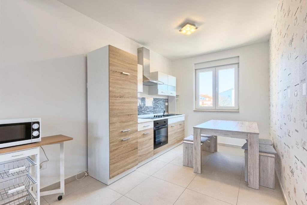 Lovely Fazana Apartments 400M From The Sea Eksteriør billede