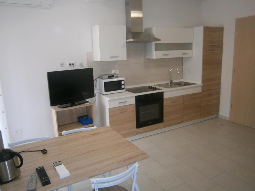 Lovely Fazana Apartments 400M From The Sea Eksteriør billede